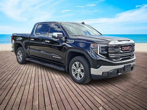 Used 2023 GMC Sierra 1500 SLT w/ SLT Convenience Package AWD/4WD image 3