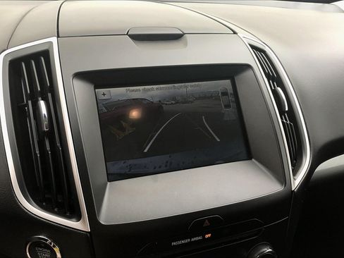 Used 2016 Ford Edge SEL w/ Equipment Group 201A AWD/4WD image 17