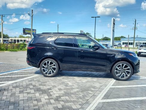 New 2025 Land Rover Discovery Dynamic SE AWD/4WD image 6
