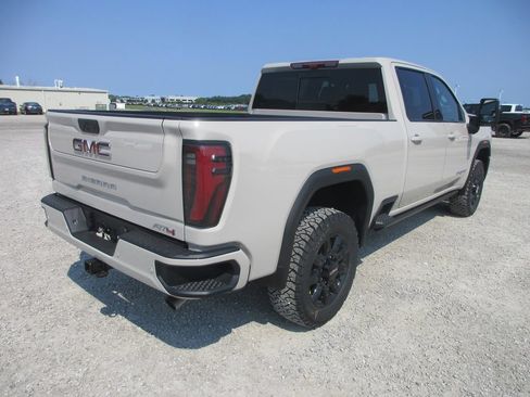 New 2026 GMC Sierra 2500 AT4 w/ AT4 Premium Plus Package AWD/4WD image 5