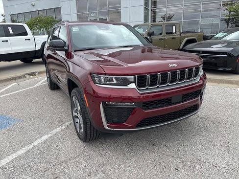 New 2026 Jeep Grand Cherokee L Limited AWD/4WD image 8