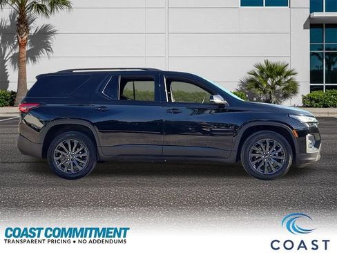 Used 2023 Chevrolet Traverse RS FWD image 5