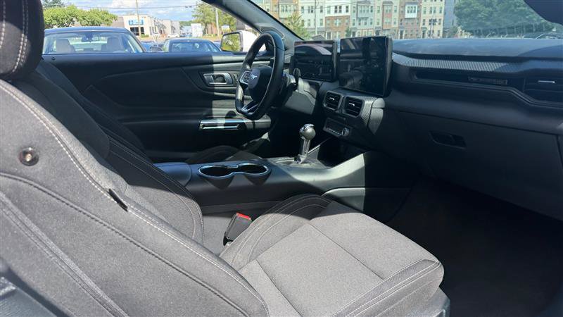 Used 2024 Ford Mustang GT RWD image 7