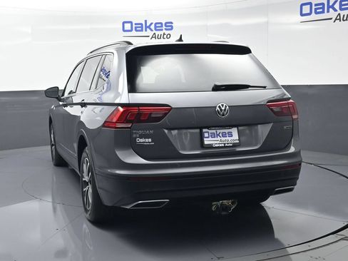 Used 2019 Volkswagen Tiguan SE w/ Panoramic Sunroof Package AWD/4WD image 7