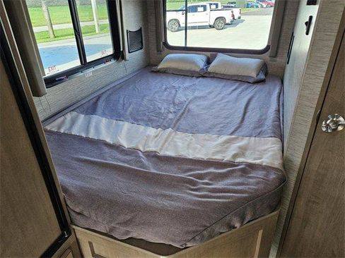 Used 2021 Ford E-350 and Econoline 350 Super Duty w/ Motorhome Prep Package image 16