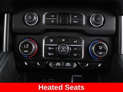 Used 2024 Chevrolet Suburban Z71 w/ Luxury Package AWD/4WD image 4