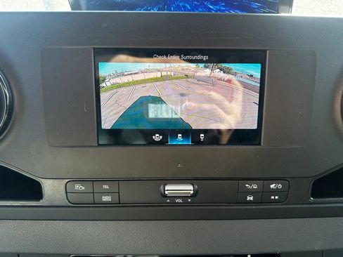 Used 2023 Mercedes-Benz Sprinter 3500 w/ Acoustic Package image 35