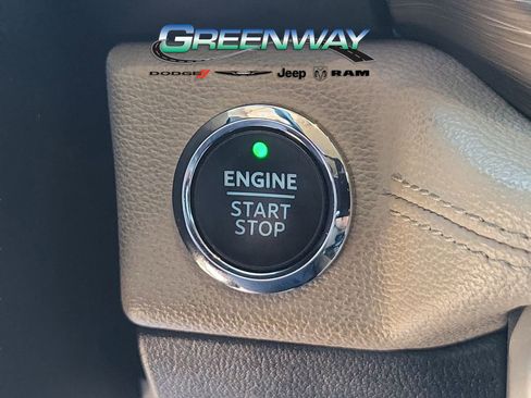 Used 2022 Ford Expedition Max Limited image 29