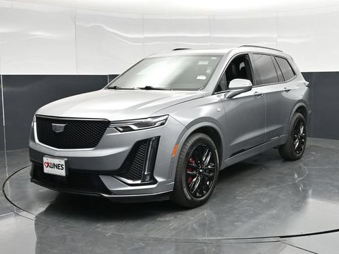 Used 2024 Cadillac XT6 Sport w/ LPO, Onyx Lite Package AWD/4WD image 8