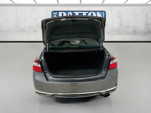 Used 2016 Honda Accord LX image 23