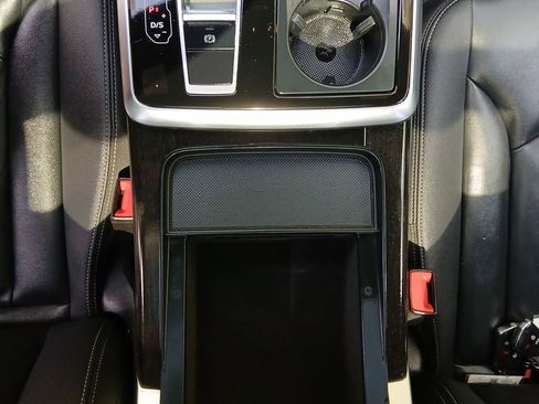 Used 2025 Audi Q7 3.0T Premium Plus image 26