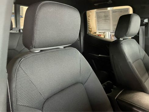 Used 2023 Chevrolet Colorado LT w/ LT Convenience Package AWD/4WD image 38