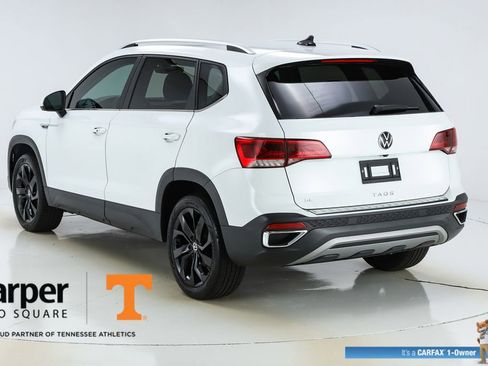 Used 2023 Volkswagen Taos SE w/ Black Wheel Package FWD image 7