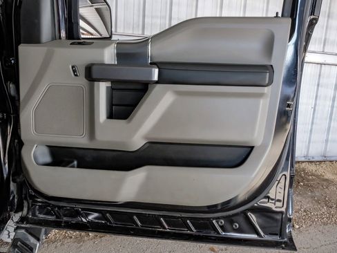 Used 2020 Ford F150 XLT w/ Equipment Group 302A Luxury AWD/4WD image 44