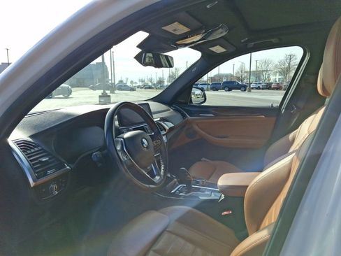 Used 2021 BMW X3 xDrive30i w/ Premium Package image 2