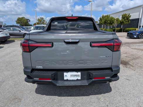Used 2024 Hyundai Santa Cruz Night AWD/4WD image 5