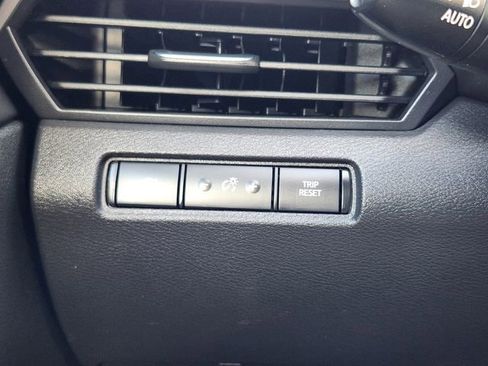 Used 2024 Nissan Altima 2.5 SV image 23