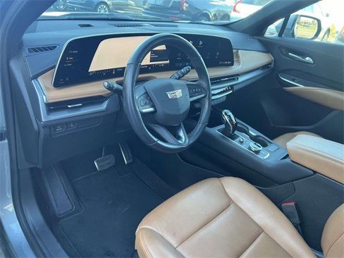 Certified 2024 Cadillac XT4 Sport image 11