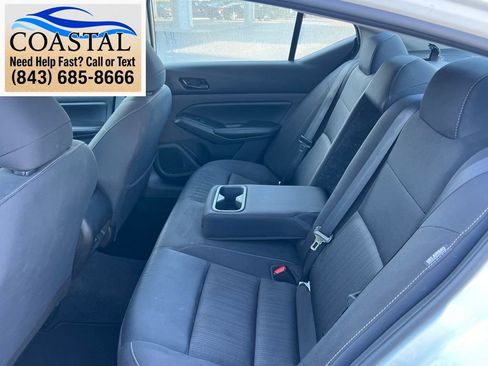 Used 2024 Nissan Altima 2.5 SV FWD image 12