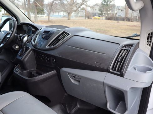 Used 2019 Ford Transit 350 image 18