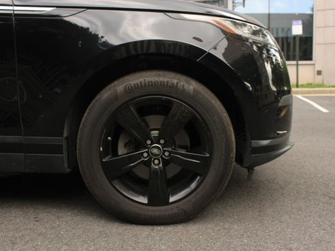 Used 2020 Land Rover Range Rover Velar S AWD/4WD image 4