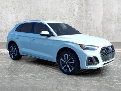 Used 2024 Audi Q5 2.0T Premium Plus AWD/4WD image 2