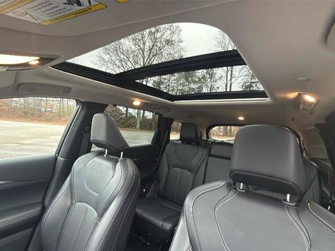 Certified 2025 INFINITI QX60 Luxe image 22