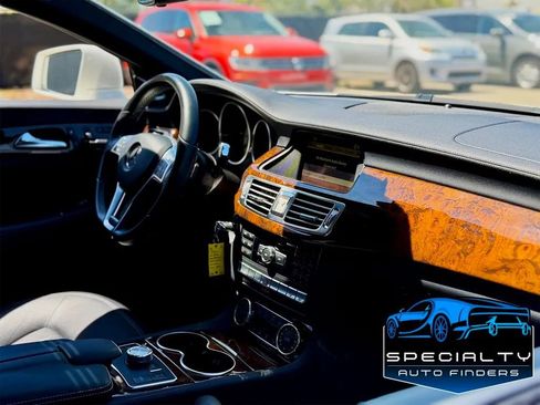 Used 2012 Mercedes-Benz CLS 550 w/ Premium I Pkg image 10