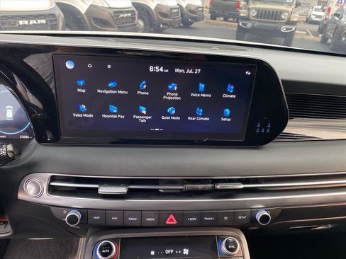 Used 2025 Hyundai Palisade Calligraphy AWD/4WD image 11