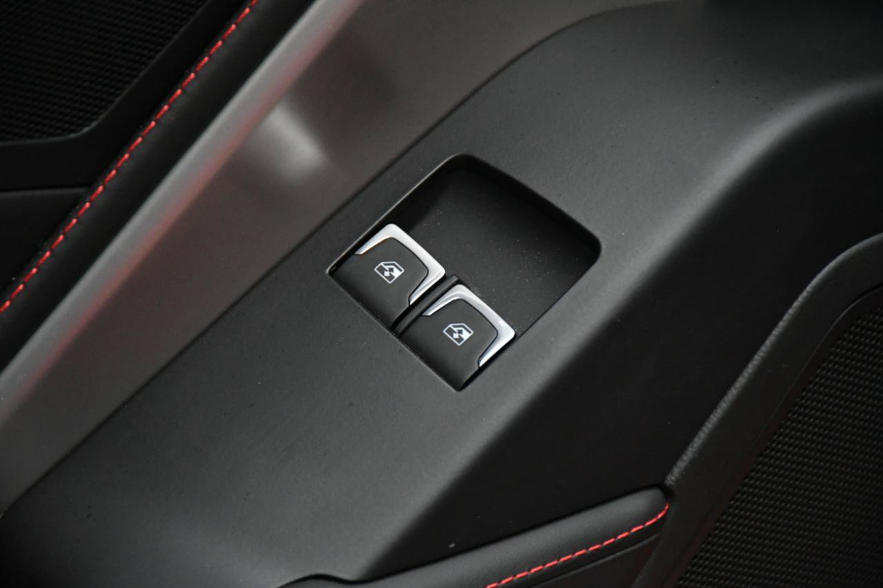 Used 2016 Chevrolet Corvette Z06 w/ 3LZ Preferred Equipment Group RWD image 20