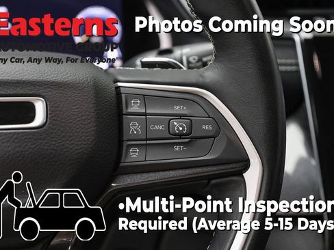 Used 2022 Jeep Grand Cherokee L Laredo w/ Luxury Tech Group I AWD/4WD image 16