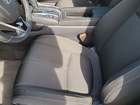 Used 2019 Honda Civic Sport image 9