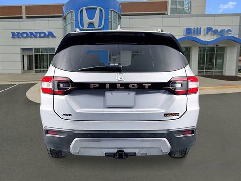 New 2026 Honda Pilot TrailSport image 4