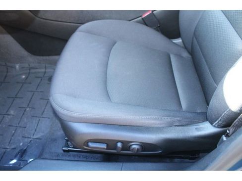 Used 2025 Chevrolet Malibu LT image 19