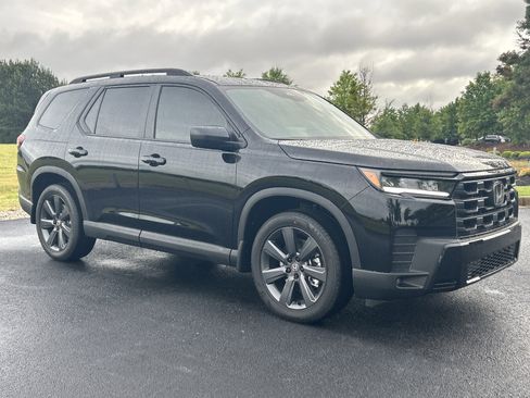 New 2026 Honda Pilot Sport image 2