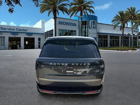 Used 2023 Land Rover Range Rover SE AWD/4WD image 7
