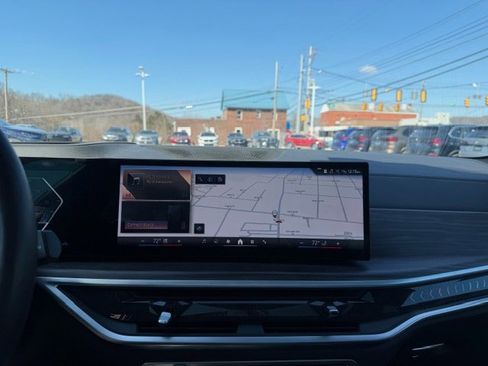 Used 2024 BMW X5 xDrive40i w/ Premium Package image 21