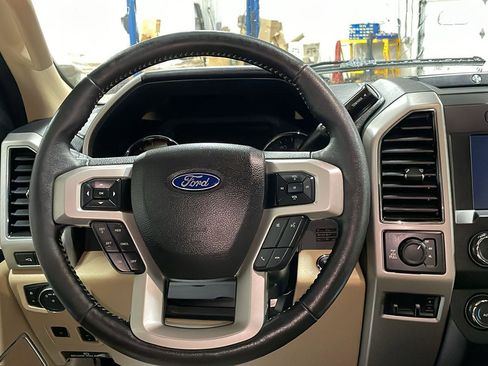 Used 2019 Ford F350 Lariat w/ Lariat Ultimate Package image 12