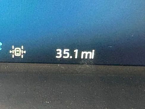 New 2025 Ford Bronco Badlands image 4