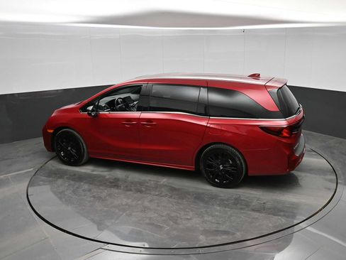 Used 2025 Honda Odyssey Sport-L image 36