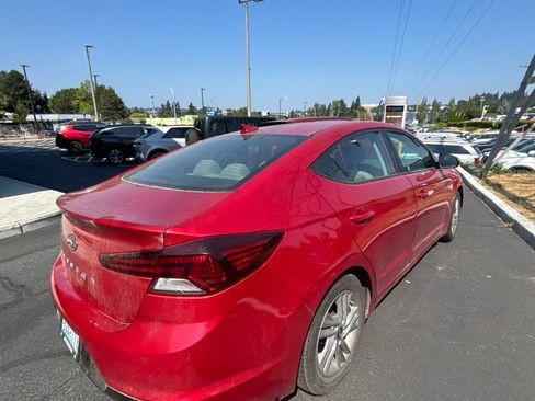 Used 2020 Hyundai Elantra SEL FWD image 3