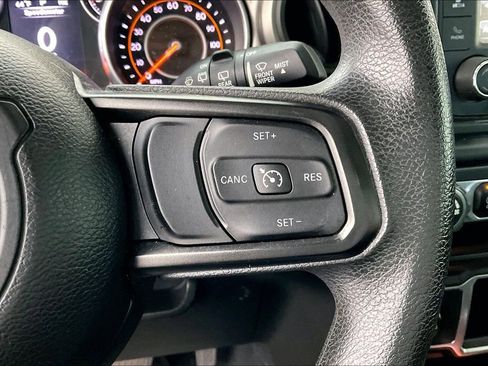 Used 2018 Jeep Wrangler Unlimited Sport image 27