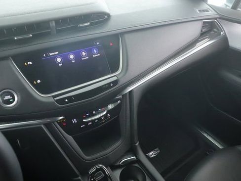 Used 2025 Cadillac XT5 Sportv image 27