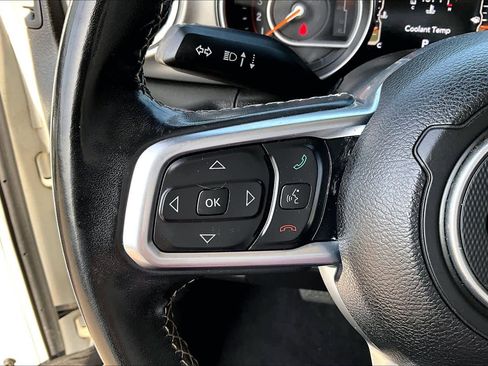 Used 2019 Jeep Wrangler Unlimited Sahara w/ Uconnect 4C Nav & Sound Group image 21