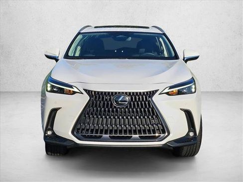 Used 2025 Lexus NX 250 FWD w/ Towing Package (2000 Lbs) image 2