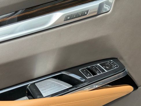 New 2026 Cadillac Escalade Luxury w/ Touring Package AWD/4WD image 18
