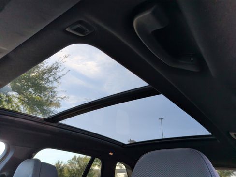 Certified 2024 BMW X5 xDrive50e image 29