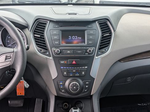 Used 2018 Hyundai Santa Fe Sport FWD image 19
