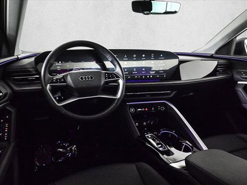Certified 2025 Audi Q5 Premium w/ Convenience Package AWD/4WD image 19