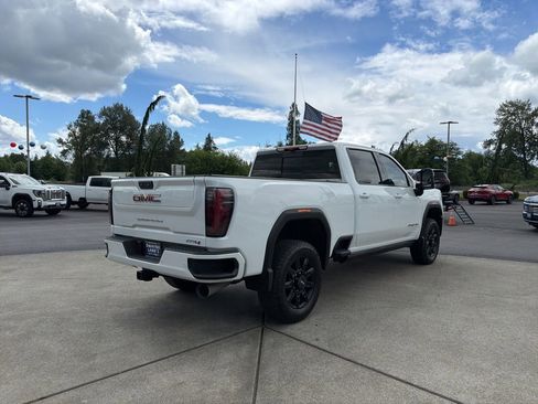 Used 2026 GMC Sierra 3500 AT4 w/ AT4 Premium Plus Package AWD/4WD image 5
